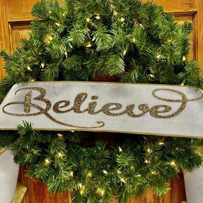 Velvet Wreath Banner, Believe on Winter White