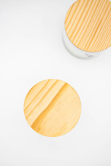 Mallard Exotic Wood & Cardamom Soy Candle – 11 oz