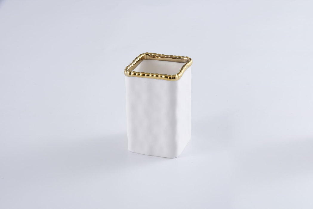 Pampa Bay Toothbrush Holder, Gold