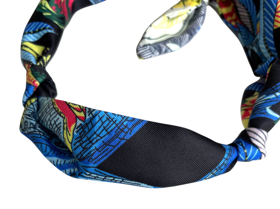 Margo scarf necklace