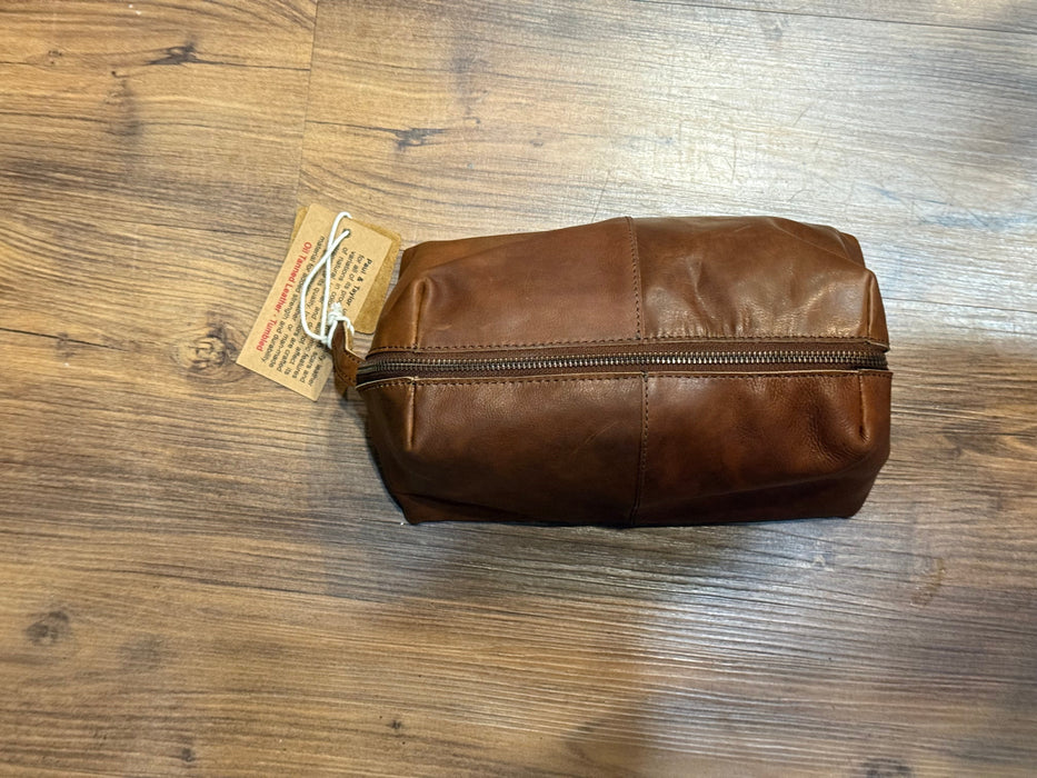 Toiletry Kit, Honey Brown
