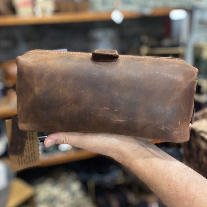 Hunter Brown Leather Dopp Kit single zipper