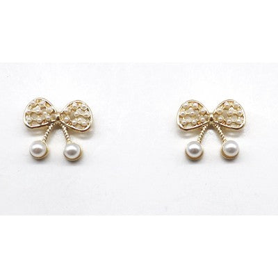 Earrings, Walt, Pearl