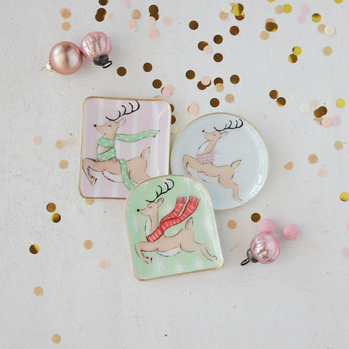 Metal Dish with Reindeer in Scarf, 3 Styles