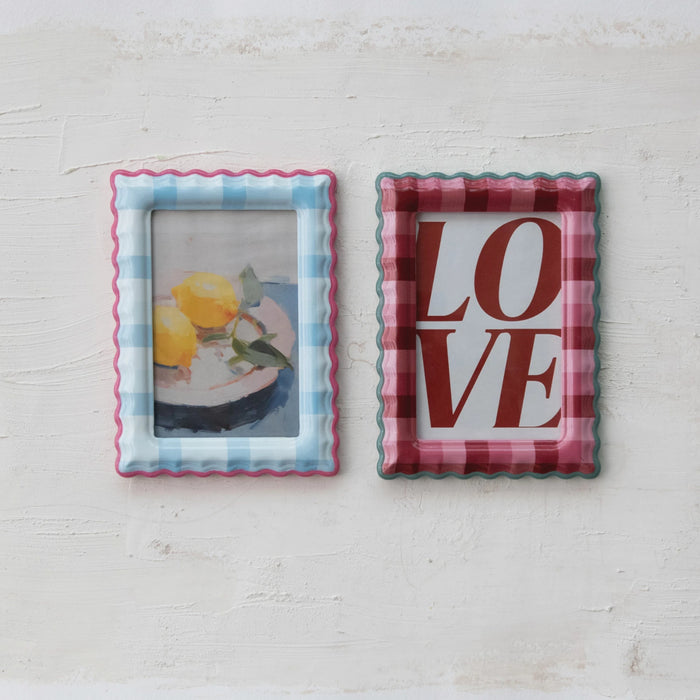 Scalloped Photo Frame, 2 Colors