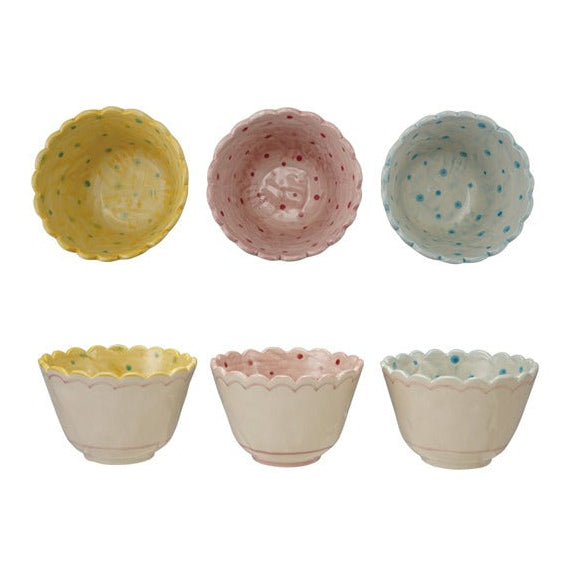 Hand-Painted Stoneware Scalloped Bowl